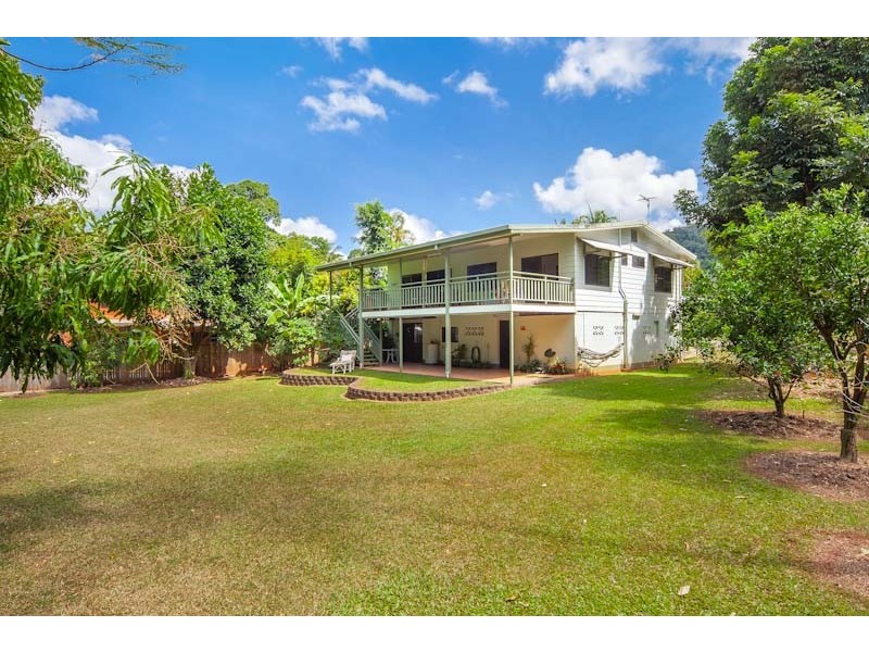 5 Arran Close, Edge Hill QLD 4870