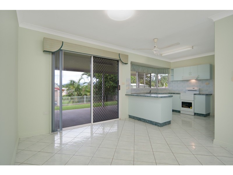 1 Barcoo Close, Bentley Park QLD 4869