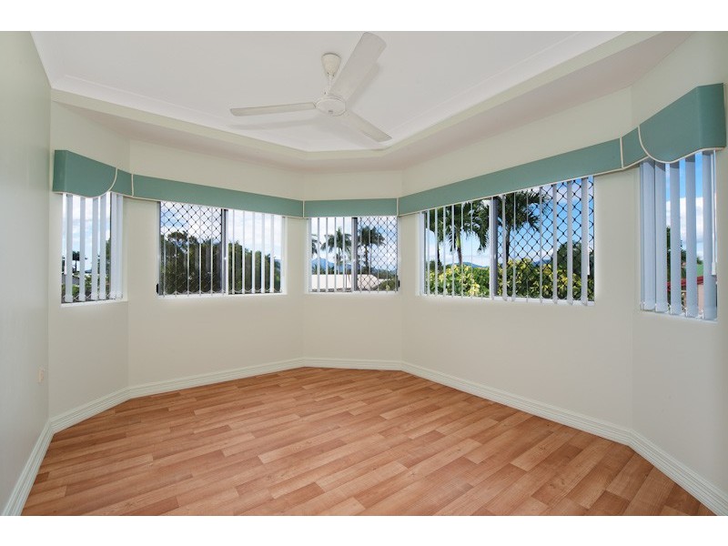 1 Barcoo Close, Bentley Park QLD 4869