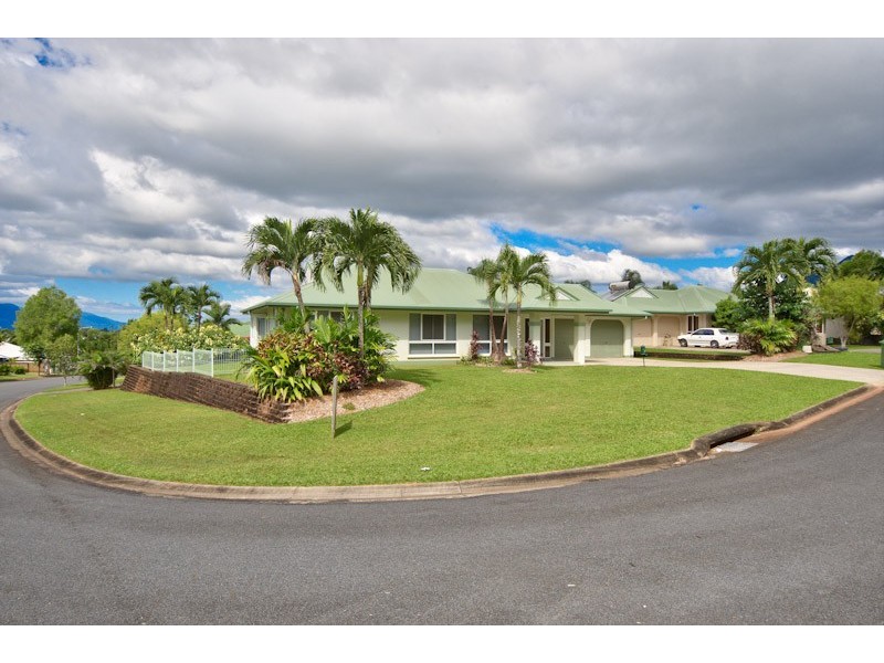 1 Barcoo Close, Bentley Park QLD 4869