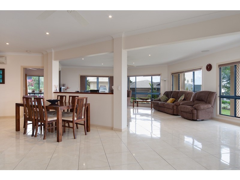 9-11 Wenlock Close, Mount Sheridan QLD 4868