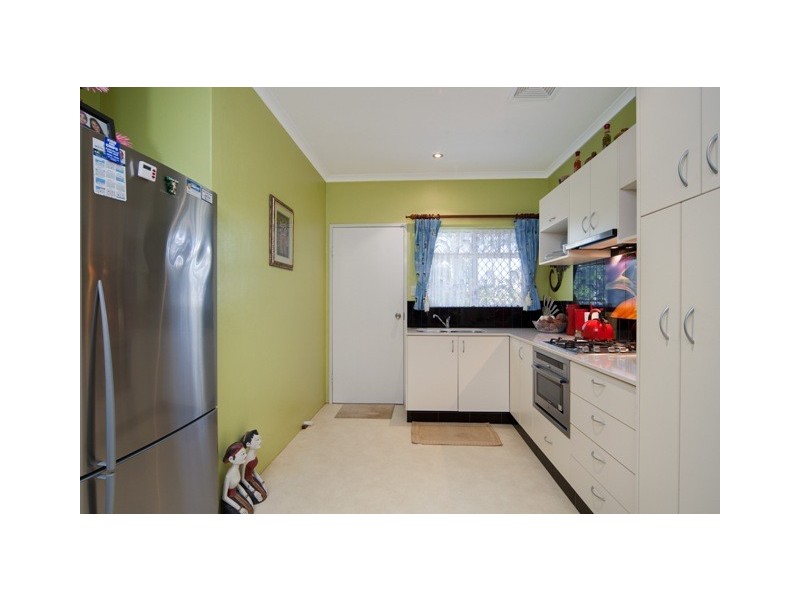 9/401-409 McCoombe Street, Mooroobool QLD 4870