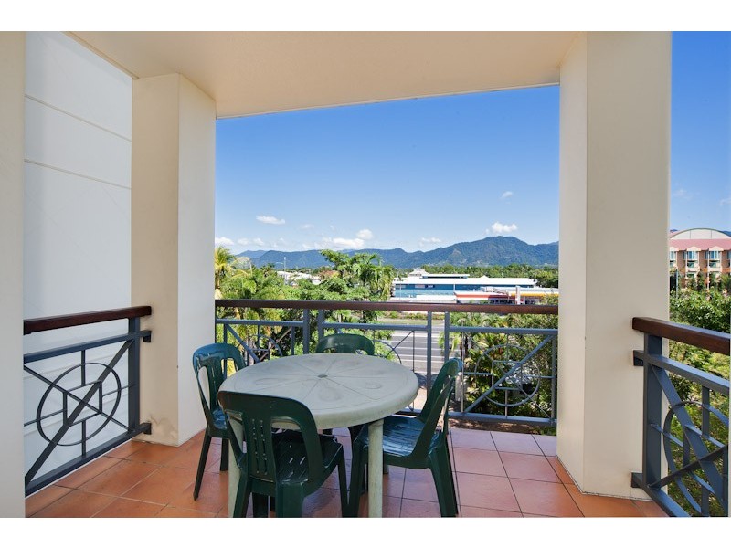 27/298 Sheridan Street, Cairns North QLD 4870