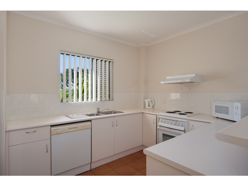 27/298 Sheridan Street, Cairns North QLD 4870