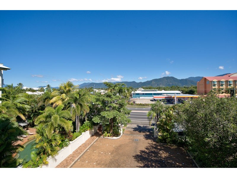 27/298 Sheridan Street, Cairns North QLD 4870