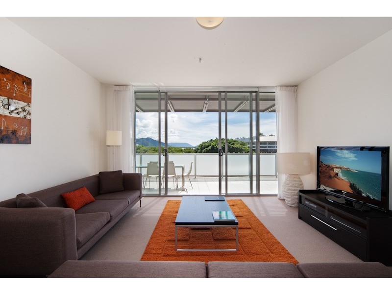 10/1 Marlin Parade, Cairns City QLD 4870