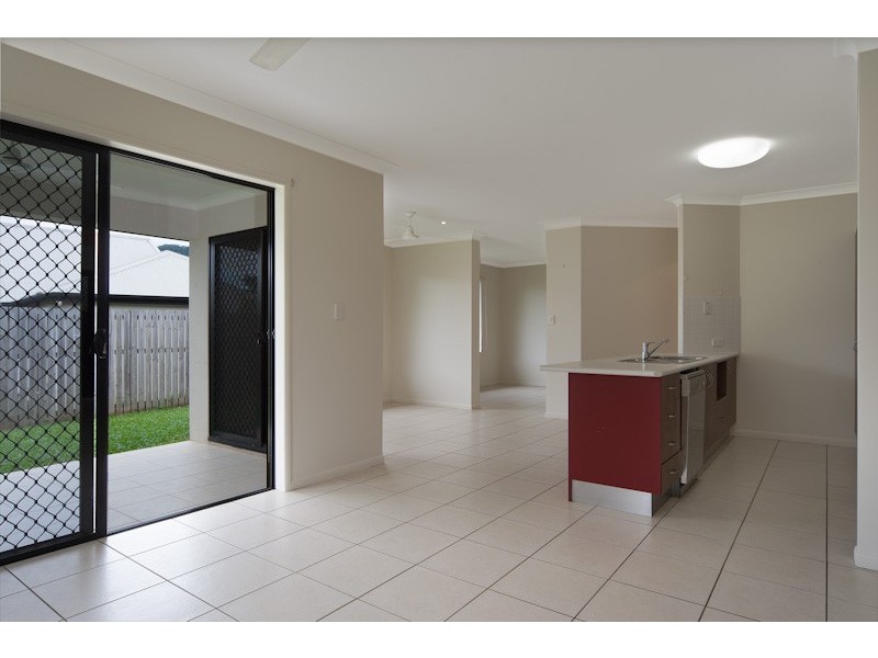 12 Lyndon Close, Bentley Park QLD 4869