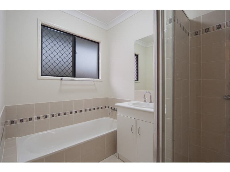 12 Lyndon Close, Bentley Park QLD 4869