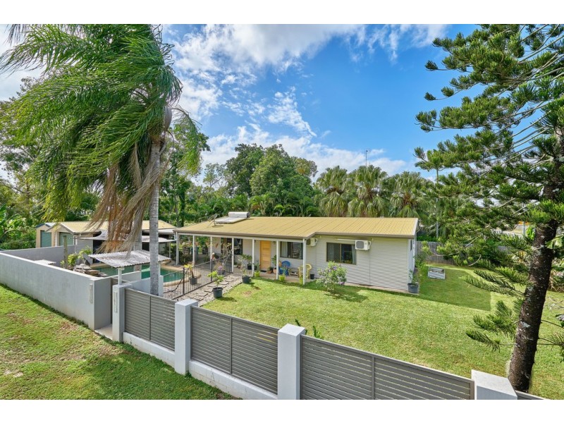 18 Riverside Parade, Trinity Park QLD 4879