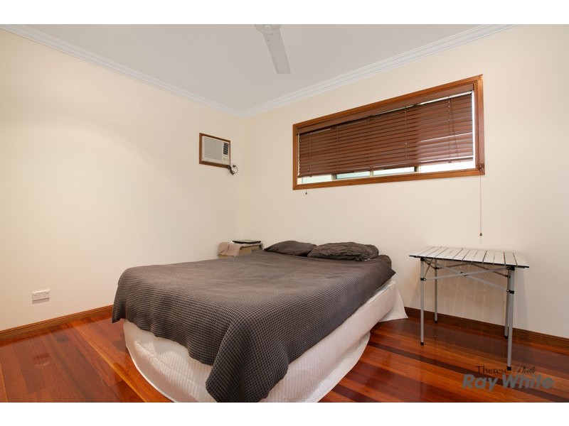 Bentley Park QLD 4869