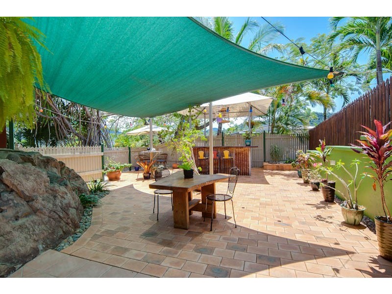 4-6 Tolson Close, Brinsmead QLD 4870