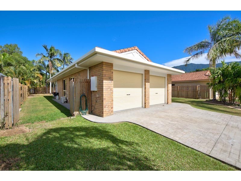 7 Opaline Street, Brinsmead QLD 4870