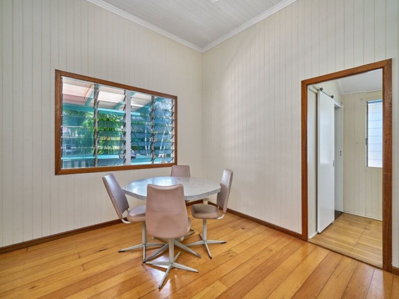 82 Cairns St., Cairns North QLD 4870