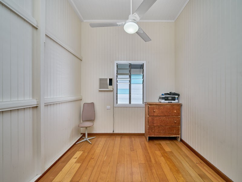 82 Cairns St., Cairns North QLD 4870