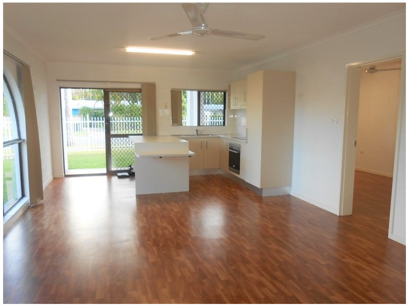 Manoora QLD 4870