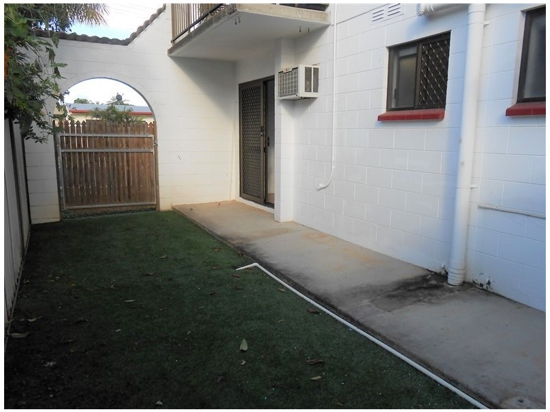 Manoora QLD 4870