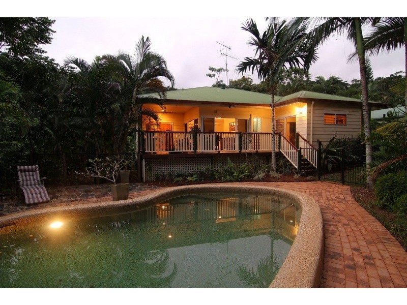 130 Hearl Close, Brinsmead QLD 4870