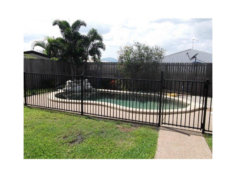 Bentley Park QLD 4869