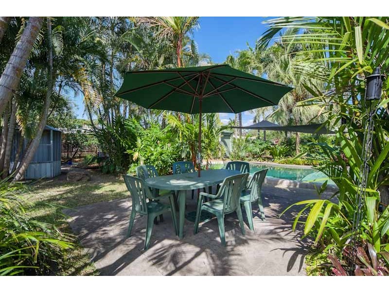 13 Lennon Street, Westcourt QLD 4870