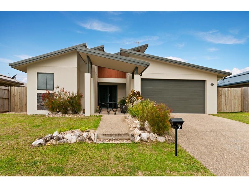 7 Mount Close, Edmonton QLD 4869