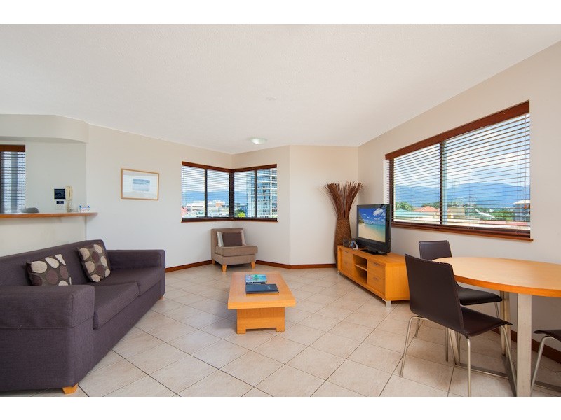 405/73 The Esplanade, Cairns City QLD 4870