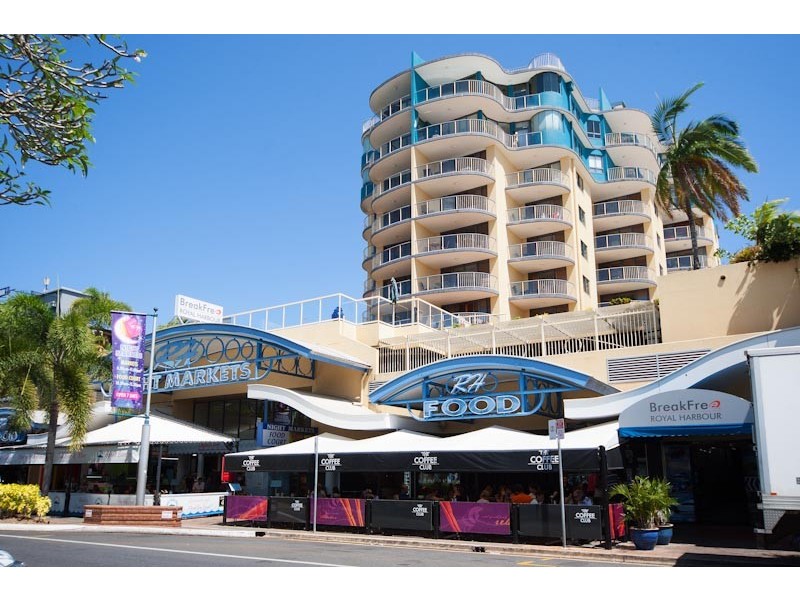 405/73 The Esplanade, Cairns City QLD 4870