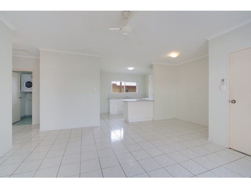 4/217 McCoombe Street, Bungalow QLD 4870