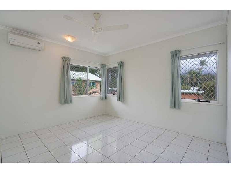 4/217 McCoombe Street, Bungalow QLD 4870