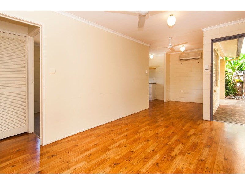 34 Impey Street, Caravonica QLD 4878