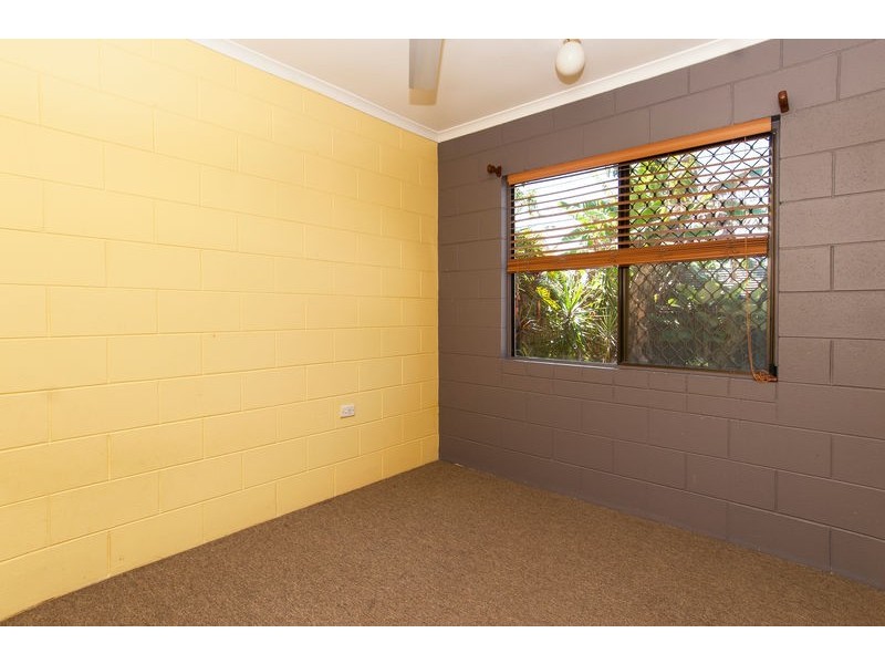 34 Impey Street, Caravonica QLD 4878