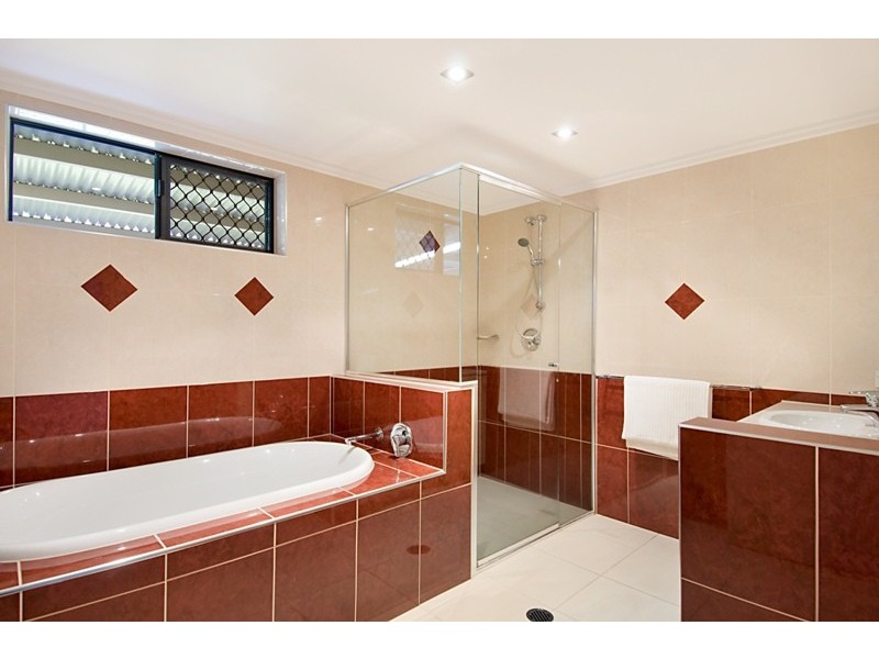 7-9 Jacana Close, Bayview Heights QLD 4868