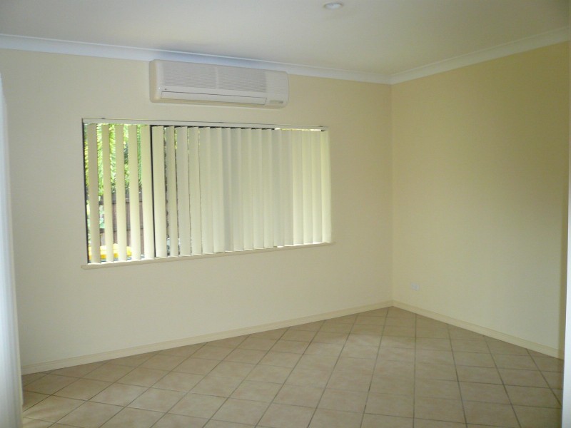 Bentley Park QLD 4869