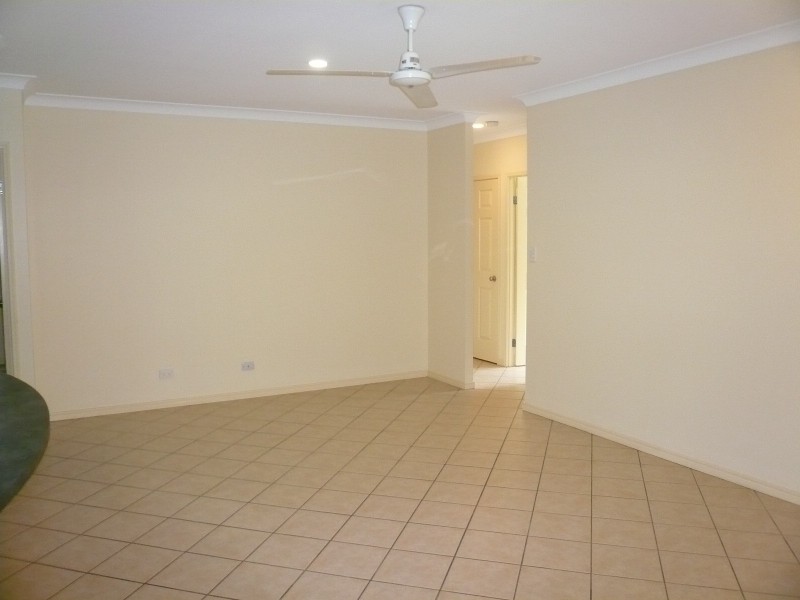 Bentley Park QLD 4869