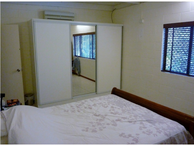 18/323 McLeod Street, Cairns North QLD 4870