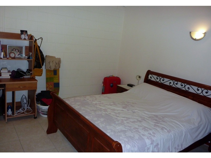 18/323 McLeod Street, Cairns North QLD 4870