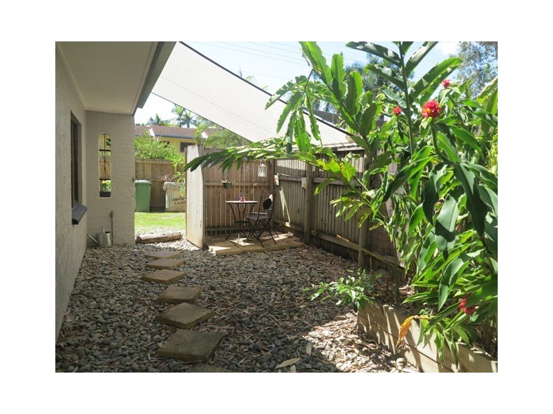 1/25 Bouganvillea Street, Holloways Beach QLD 4878