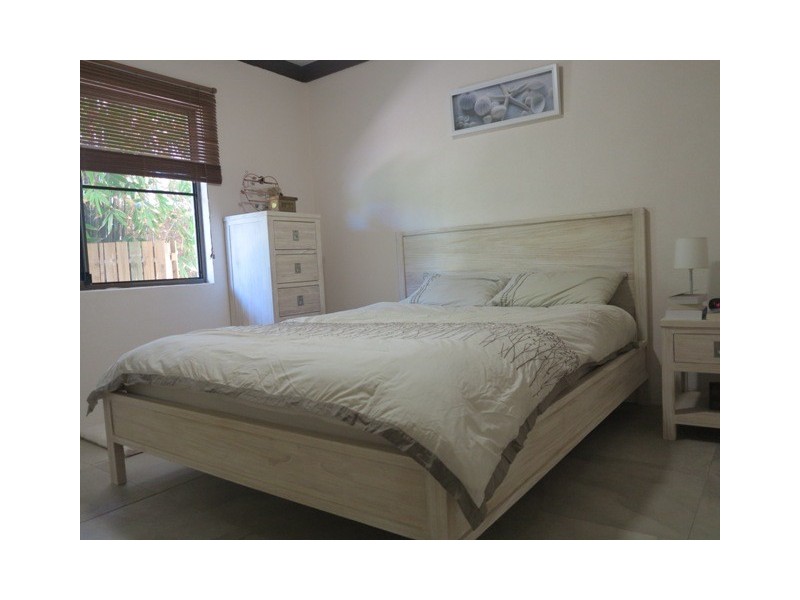 1/25 Bouganvillea Street, Holloways Beach QLD 4878