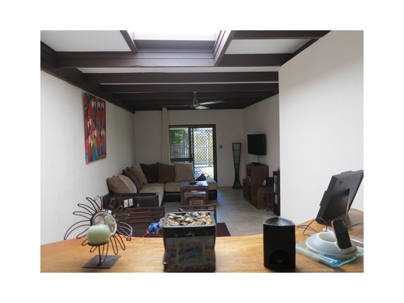 1/25 Bouganvillea Street, Holloways Beach QLD 4878
