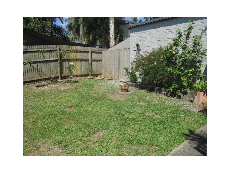 1/25 Bouganvillea Street, Holloways Beach QLD 4878