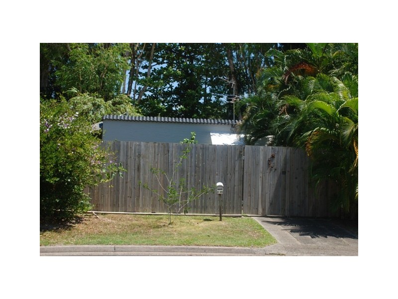 1/25 Bouganvillea Street, Holloways Beach QLD 4878