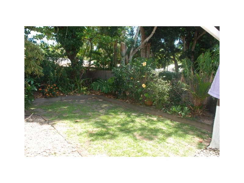 1/25 Bouganvillea Street, Holloways Beach QLD 4878