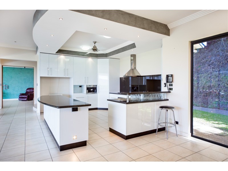 39 Falcon Street, Bayview Heights QLD 4868