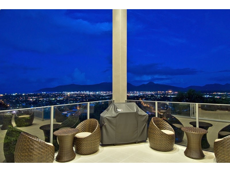 107 Summer Hill Drive, Mooroobool QLD 4870