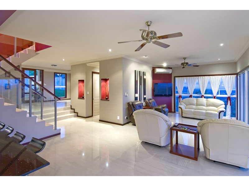 107 Summer Hill Drive, Mooroobool QLD 4870