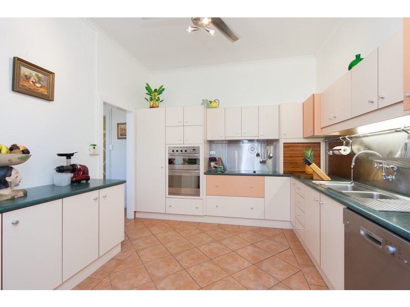 91 Digger Street, Cairns North QLD 4870