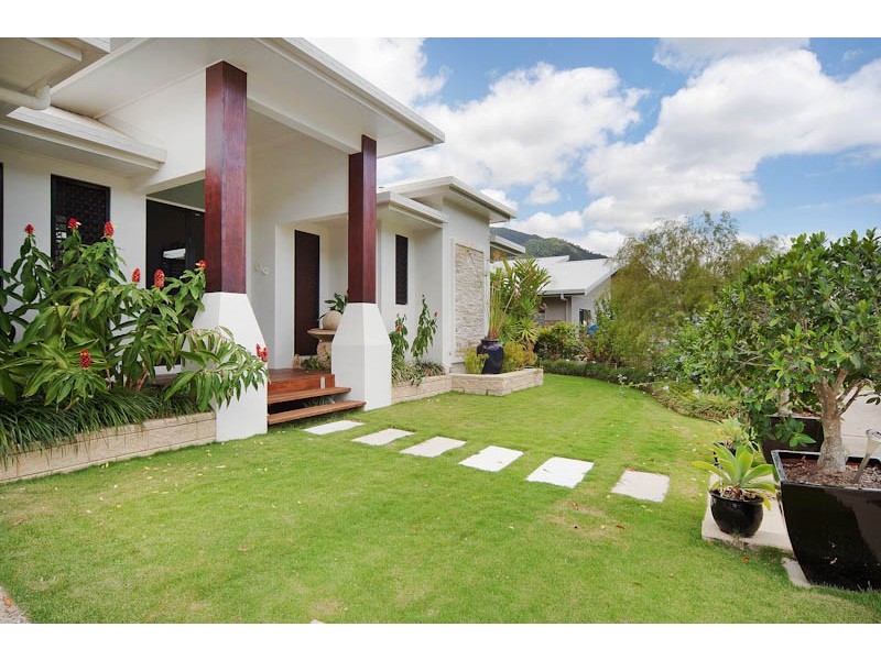 42 McBride Street, Redlynch QLD 4870