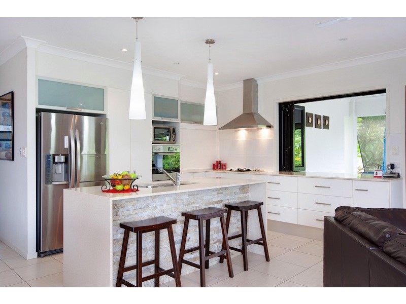 42 McBride Street, Redlynch QLD 4870