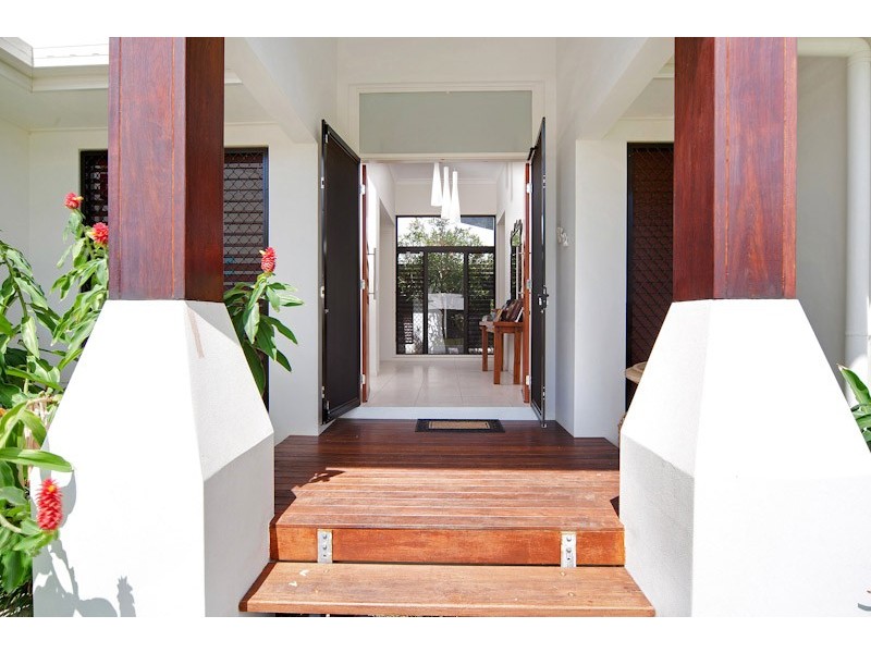 42 McBride Street, Redlynch QLD 4870