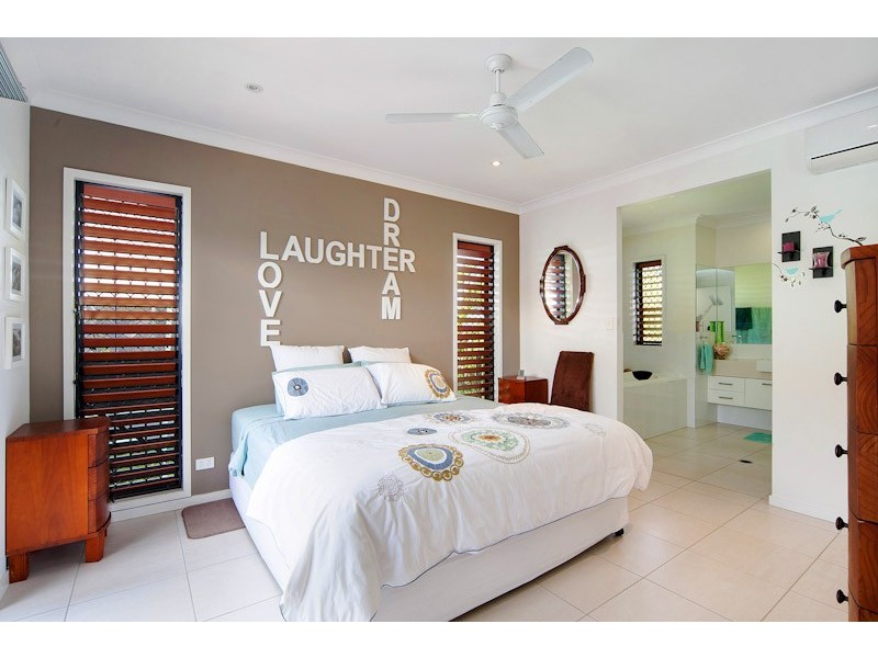 42 McBride Street, Redlynch QLD 4870