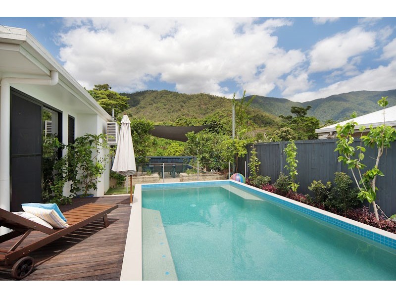 42 McBride Street, Redlynch QLD 4870